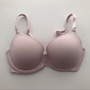 VS Pink “Wear Everywhere Lightly Lined” Bra
